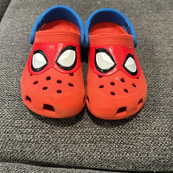 SPIDER-MAN Crocs size 13 ( crocs Size 13) - Picture 4 of 5